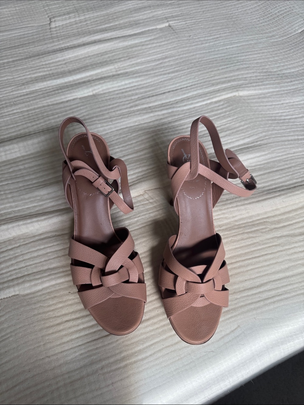 Genuine YSL tribute platform sandal Women’s Pink Strappy Knot Sandals 39/38